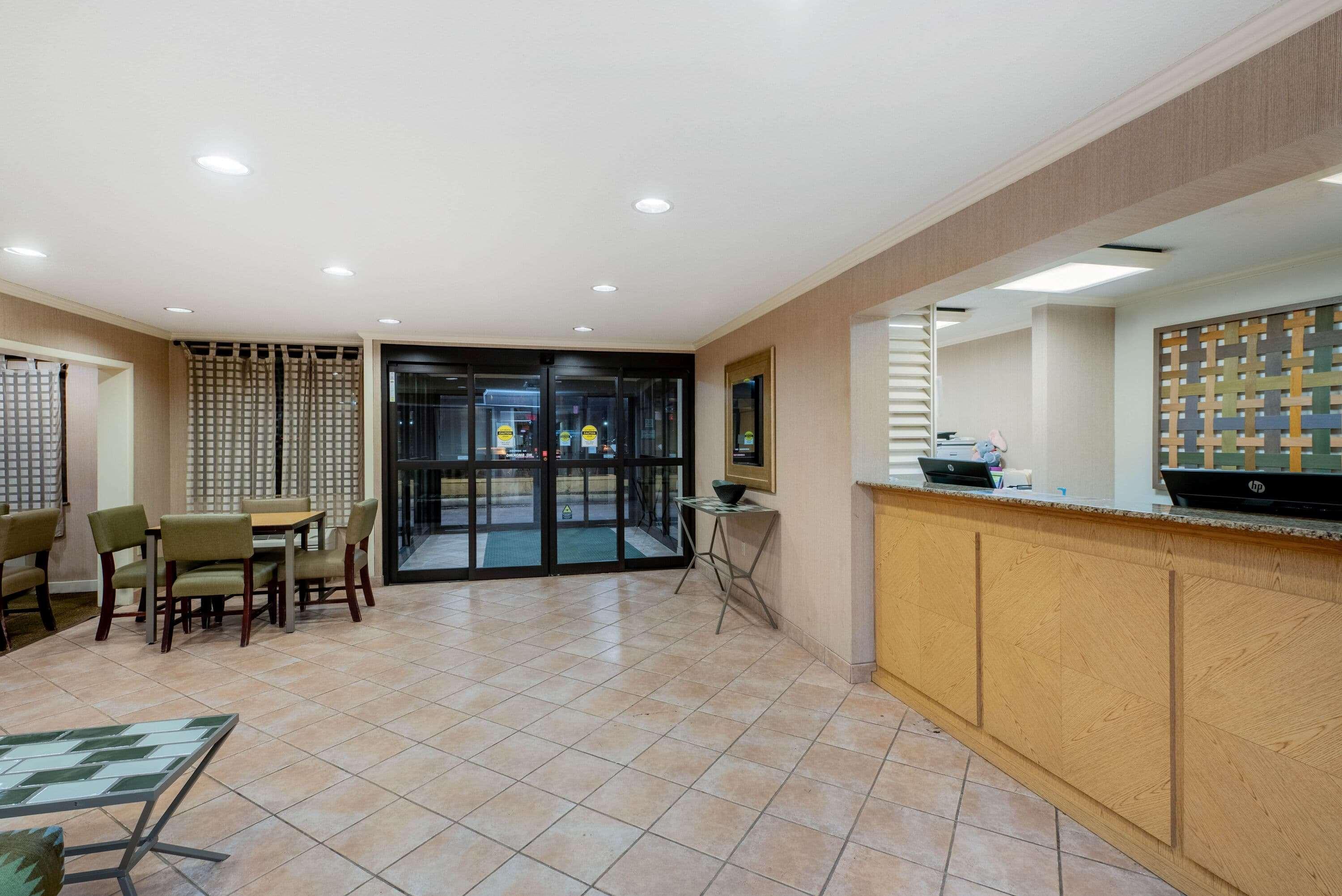 La Quinta By Wyndham Mansfield Oh Hotel Ngoại thất bức ảnh
